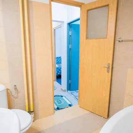 דירה Rustic & Spacious 3br *