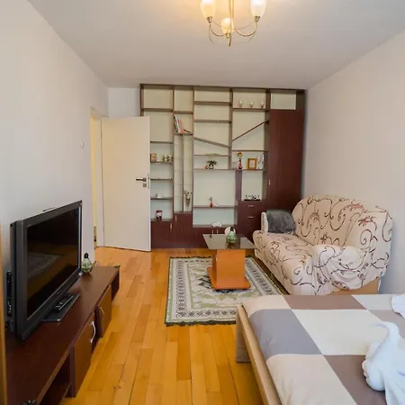 Rustic & Spacious 3br *